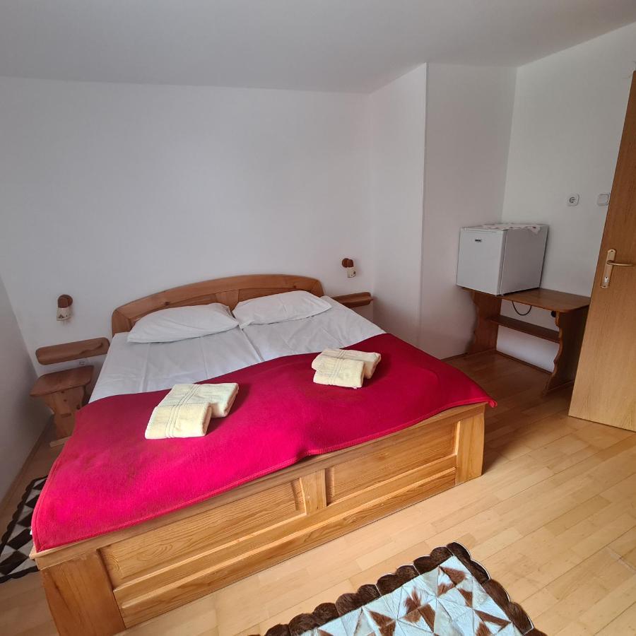 Penzion Pr' Betel Jesenice Esterno foto