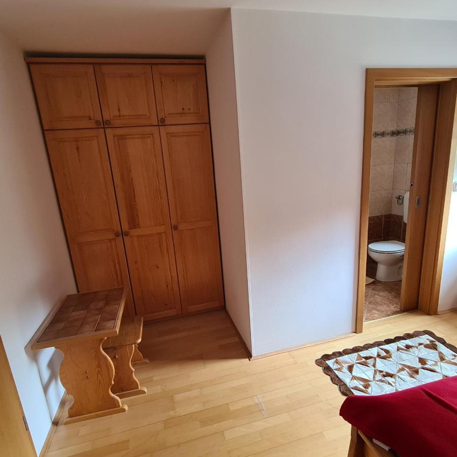 Penzion Pr' Betel Jesenice Esterno foto
