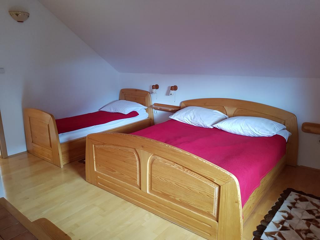 Penzion Pr' Betel Jesenice Esterno foto